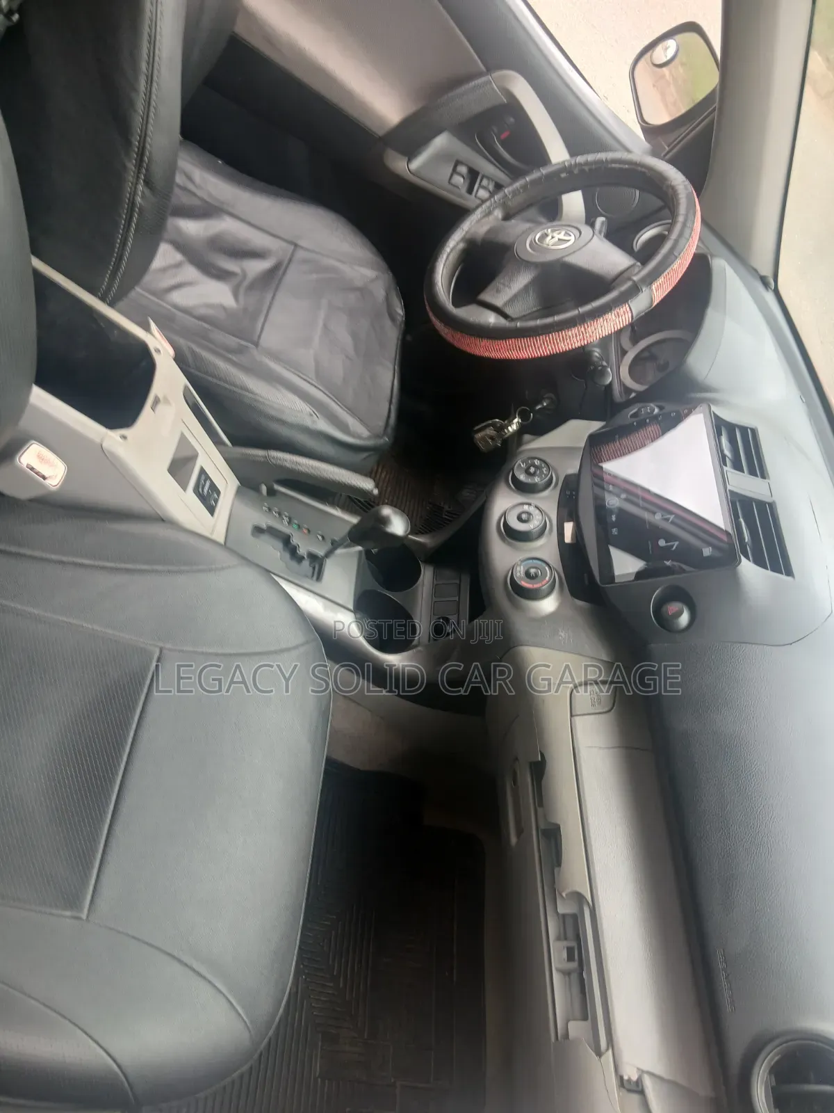 Toyota RAV4 2010 Red