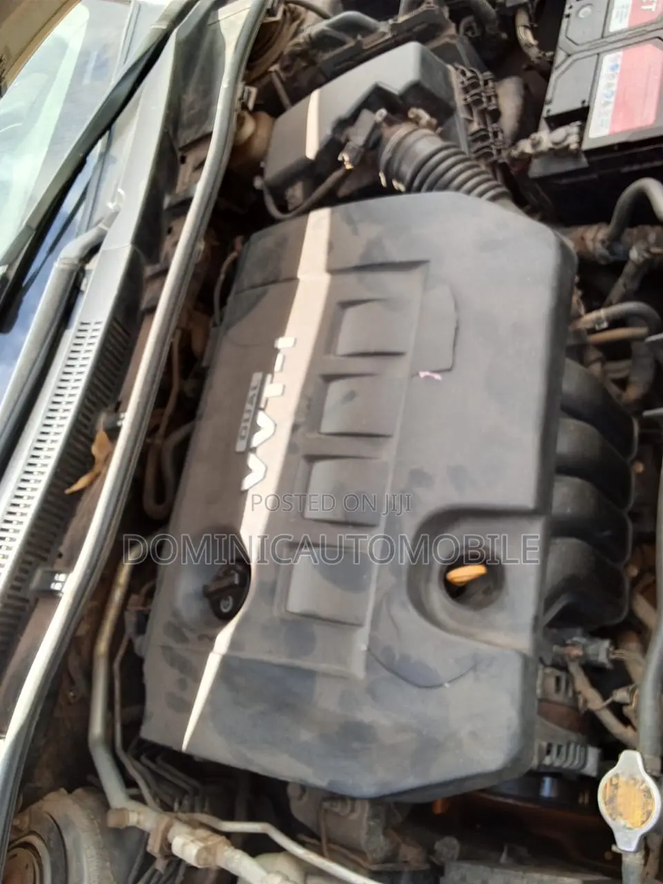 Toyota Corolla LE 4dr Sedan (1.8L 4cyl 4A) 2010 Gold