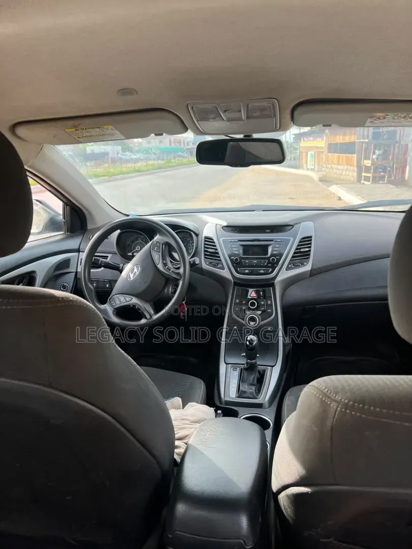 Hyundai Elantra 2012 Black