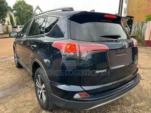 Toyota RAV4 XLE AWD (2.5L 4cyl 6A) 2017 Teal