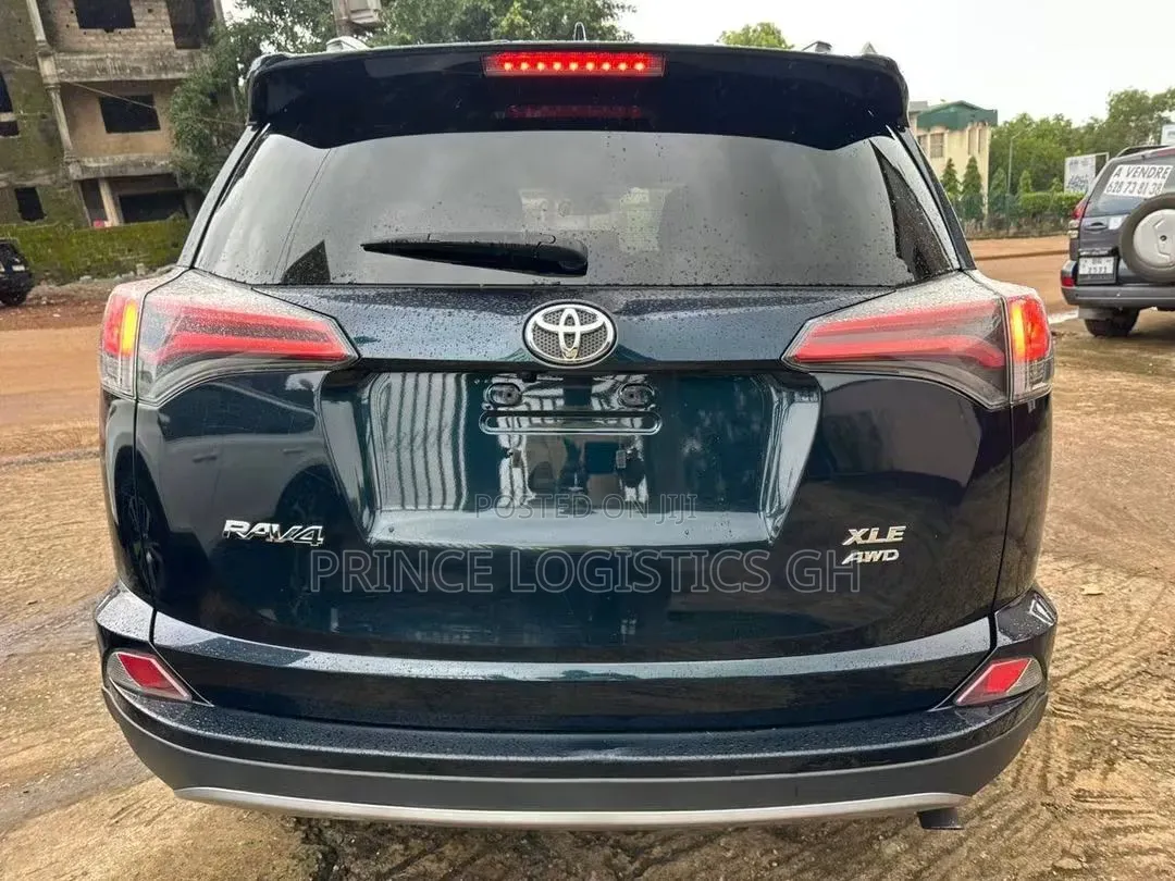 Toyota RAV4 XLE AWD (2.5L 4cyl 6A) 2017 Teal