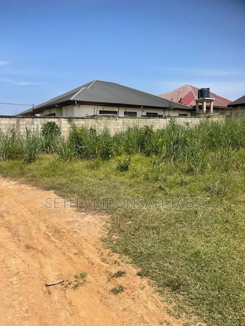 A Residential Plot of Size 80 by 100 at Donyina for Sale.