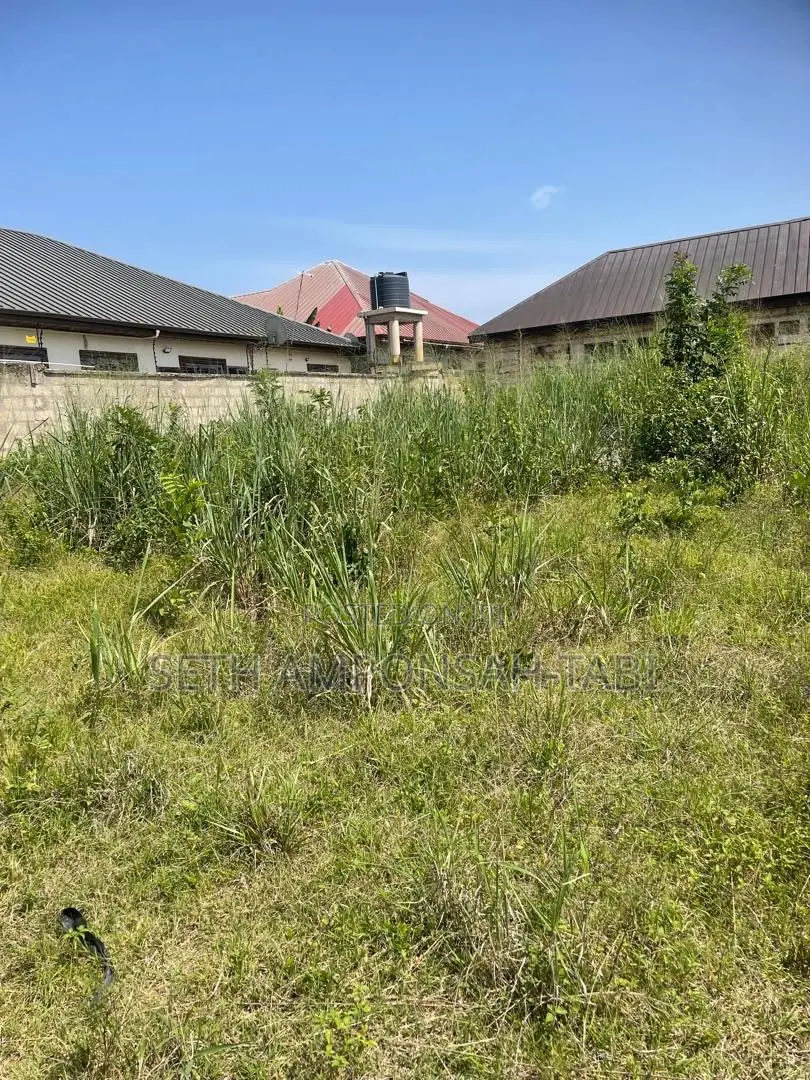 A Residential Plot of Size 80 by 100 at Donyina for Sale.