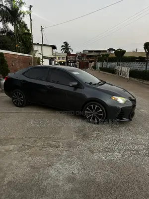 Toyota Corolla SE 4dr Sedan (1.8L 4cyl CVT) 2017 Gray