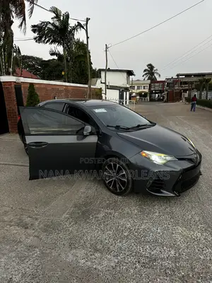 Toyota Corolla SE 4dr Sedan (1.8L 4cyl CVT) 2017 Gray