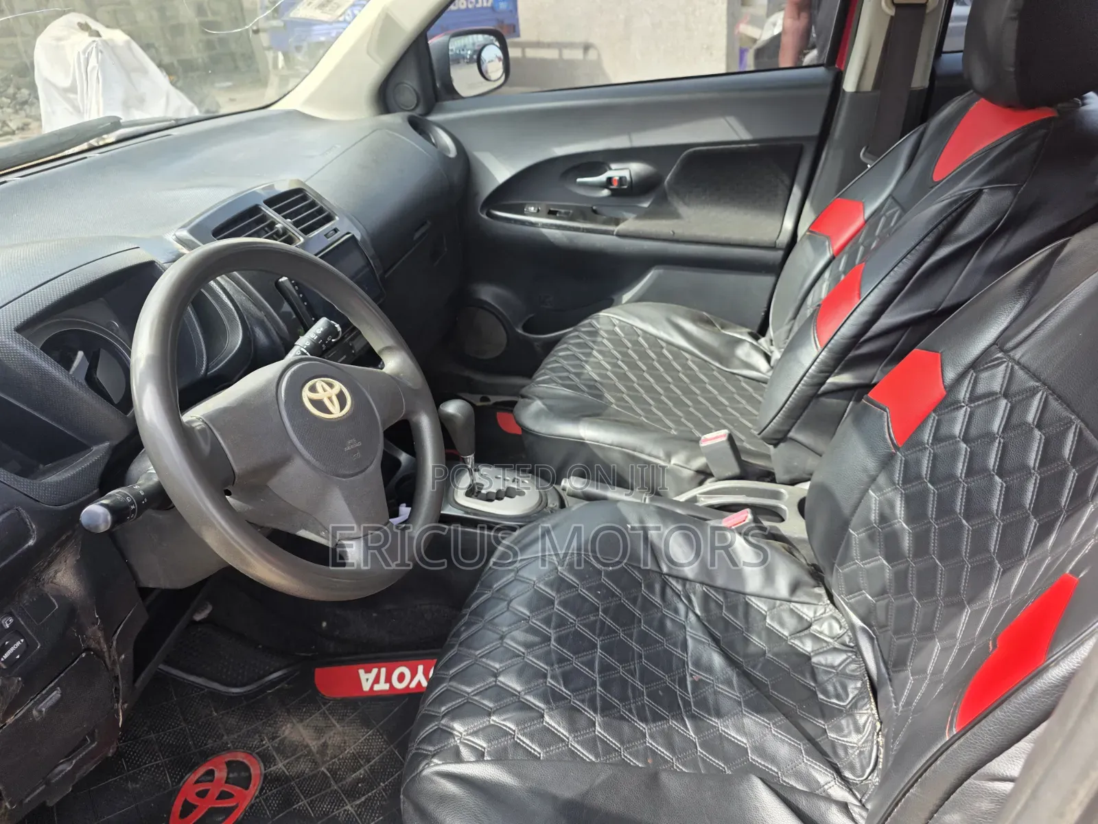 Scion xD Base 2009 Red