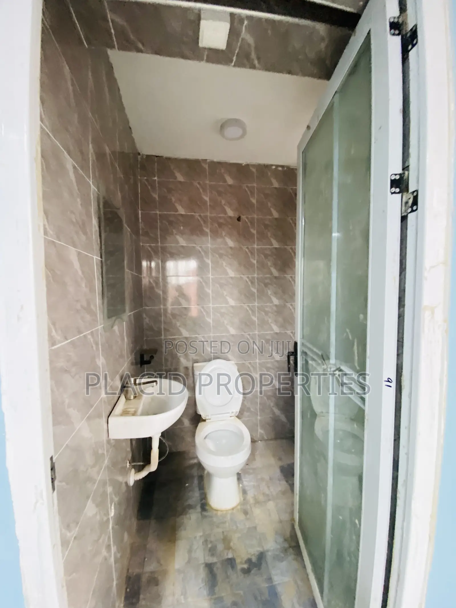 1bdrm Apartment in Agbogba for rent
