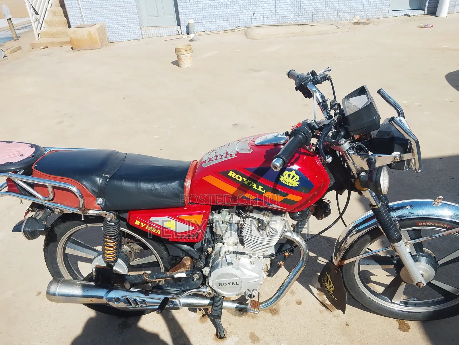 Royal RY125 2025 Red