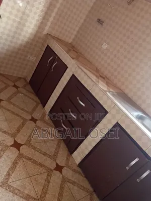 2bdrm Apartment in Asheyie, Main Station for rent