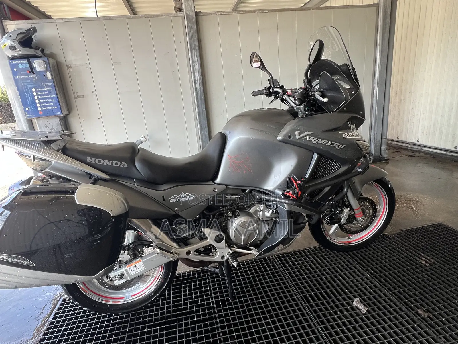 Honda 2024 Gray