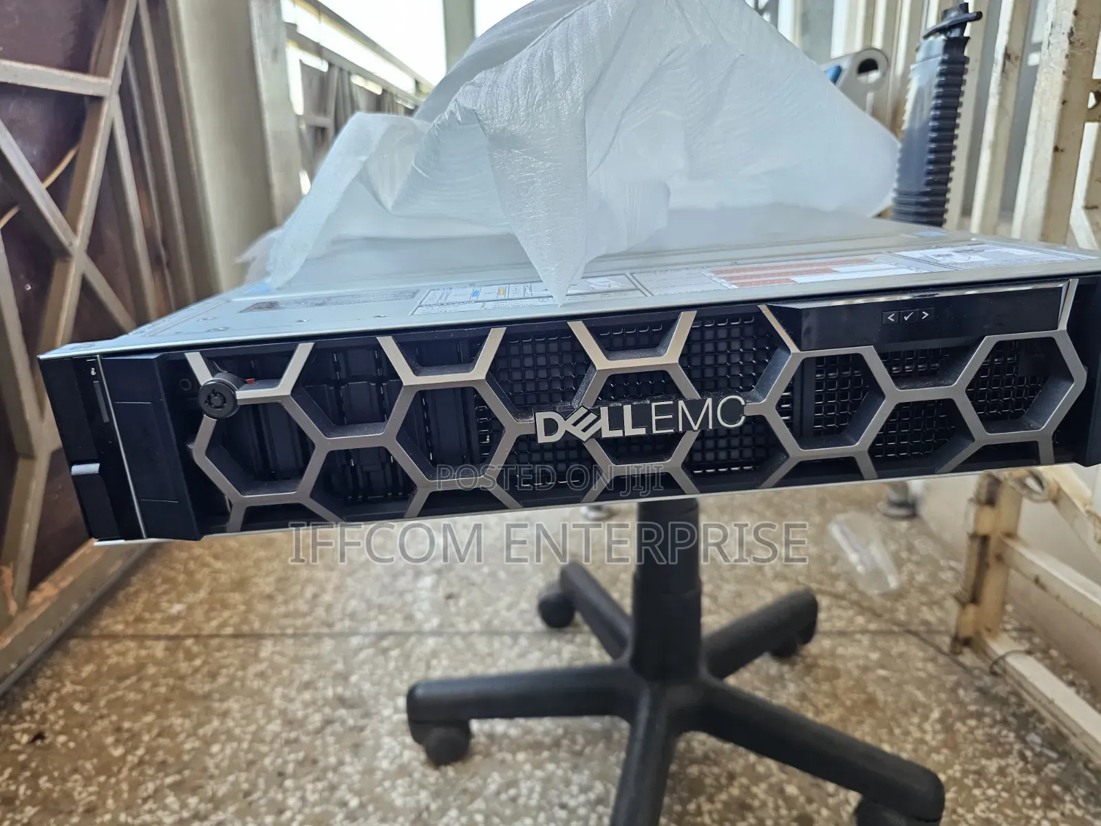 New Server Dell PowerEdge R740 32GB Intel Xeon HDD 2T