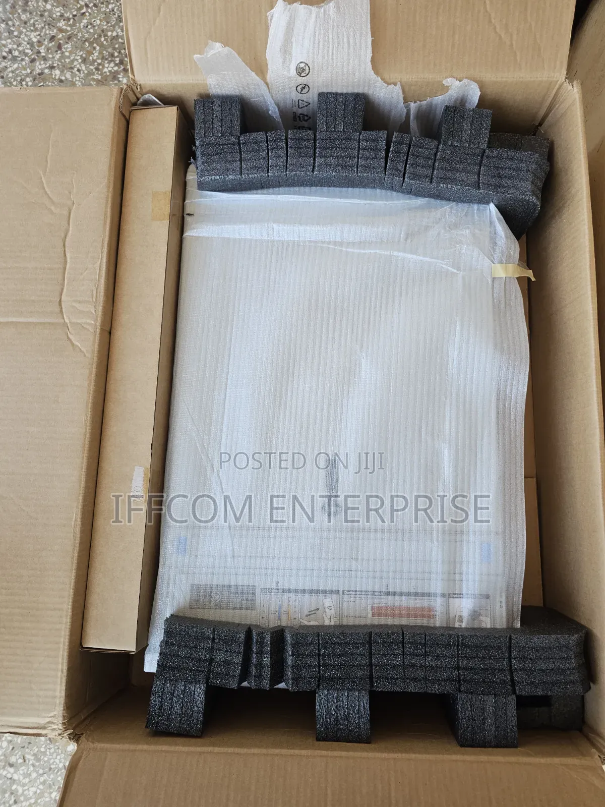 New Server Dell PowerEdge R740 32GB Intel Xeon HDD 2T