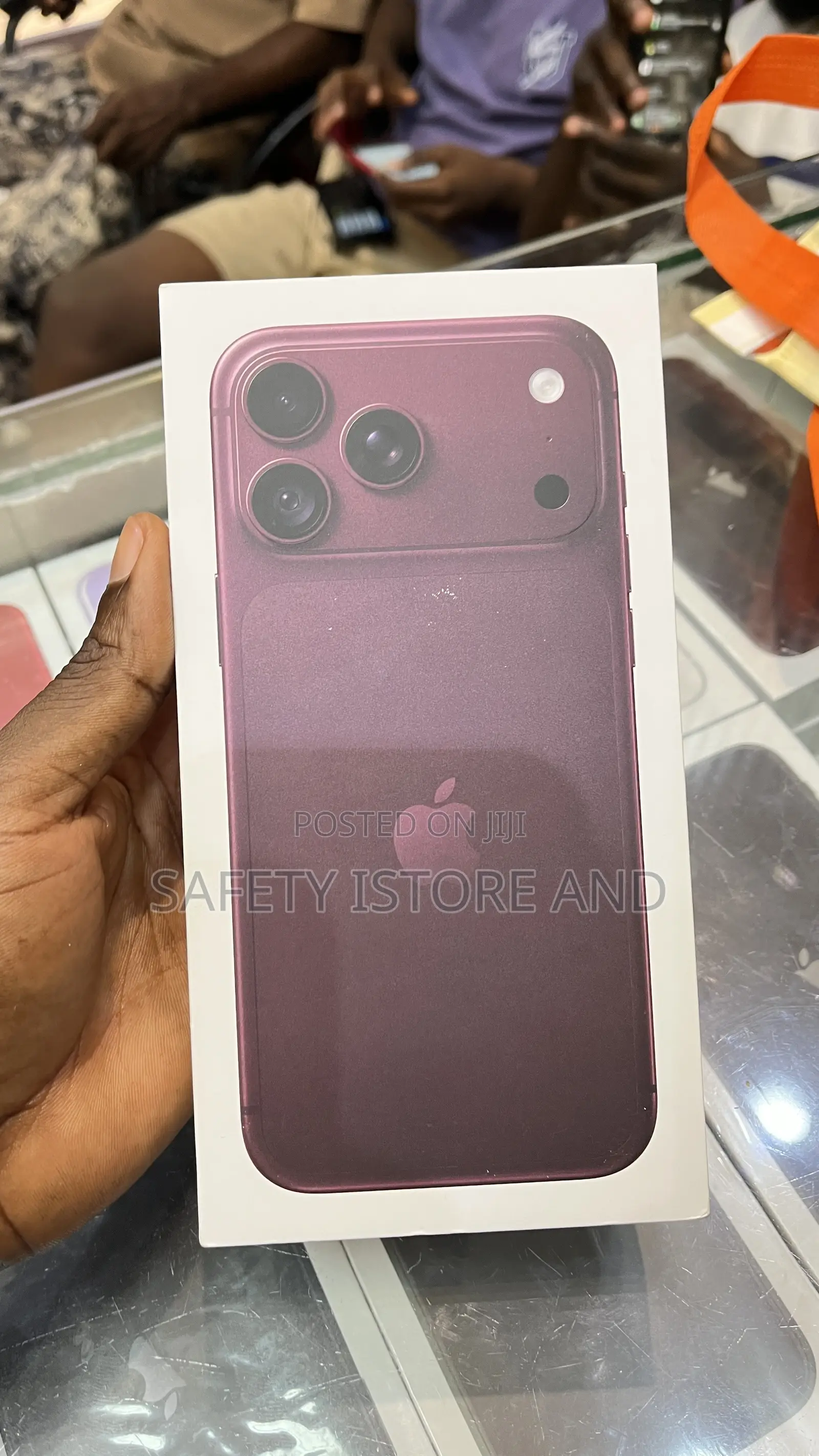 New Apple iPhone 18 Pro 256 GB Red
