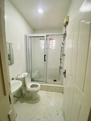 1bdrm Apartment in Ofankor Barrier for rent