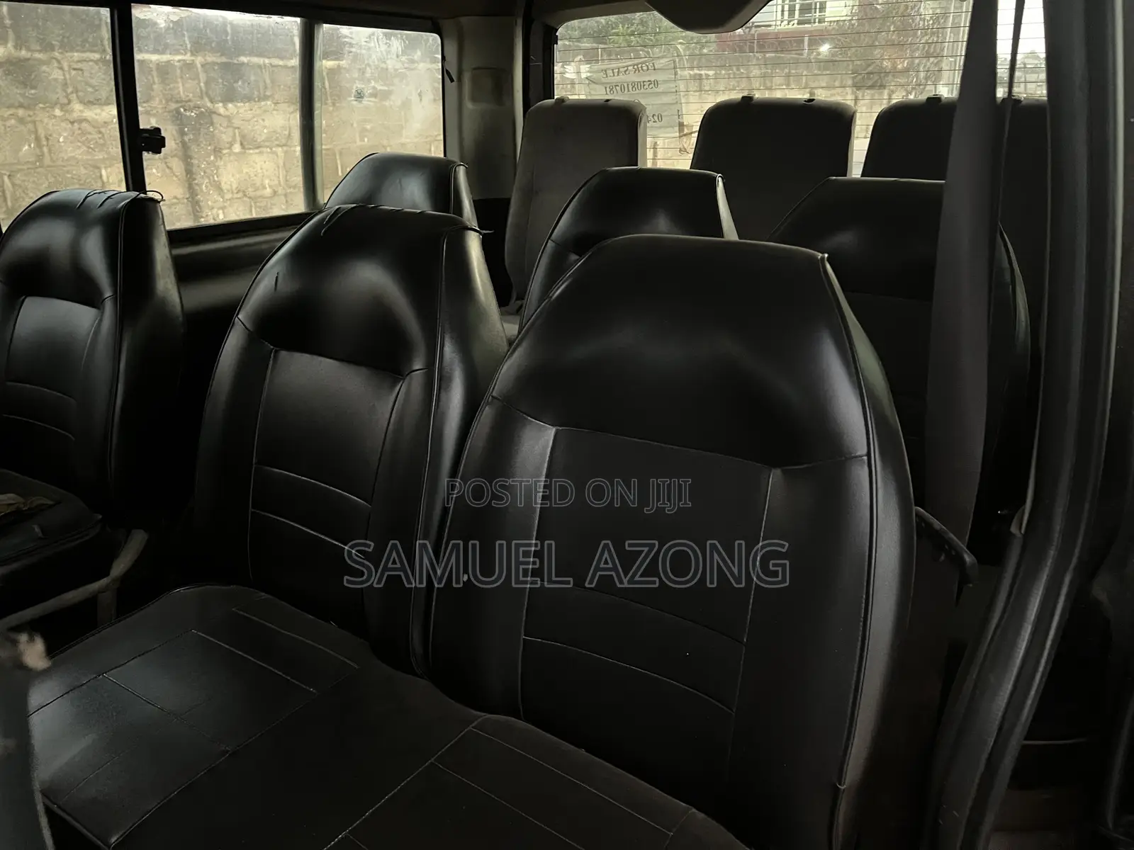 Toyota HiAce 2015 Black