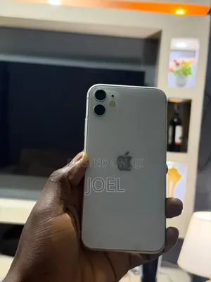 New Apple iPhone 13 128 GB White