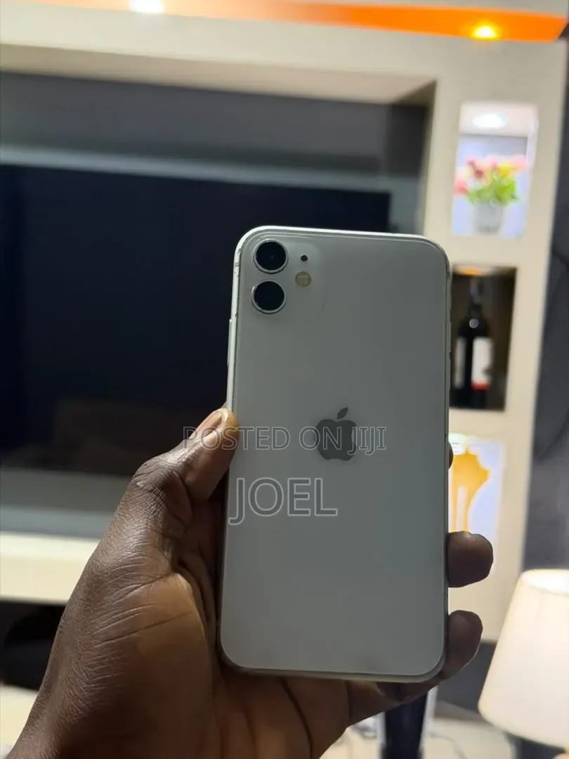 New Apple iPhone 13 128 GB White