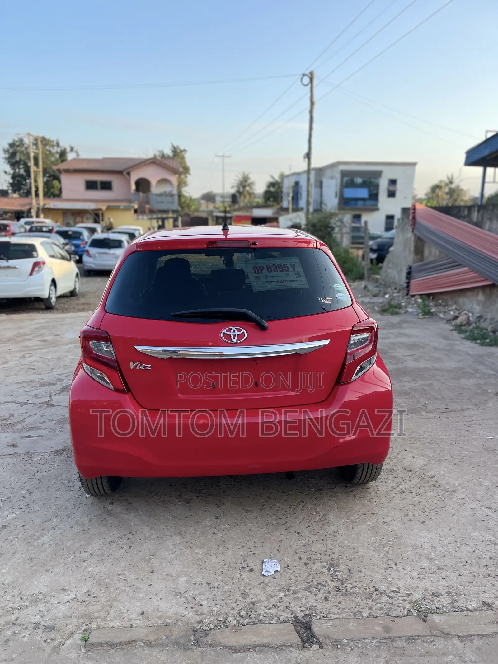 Toyota Vitz 1.3 FWD 5dr 2015 Red