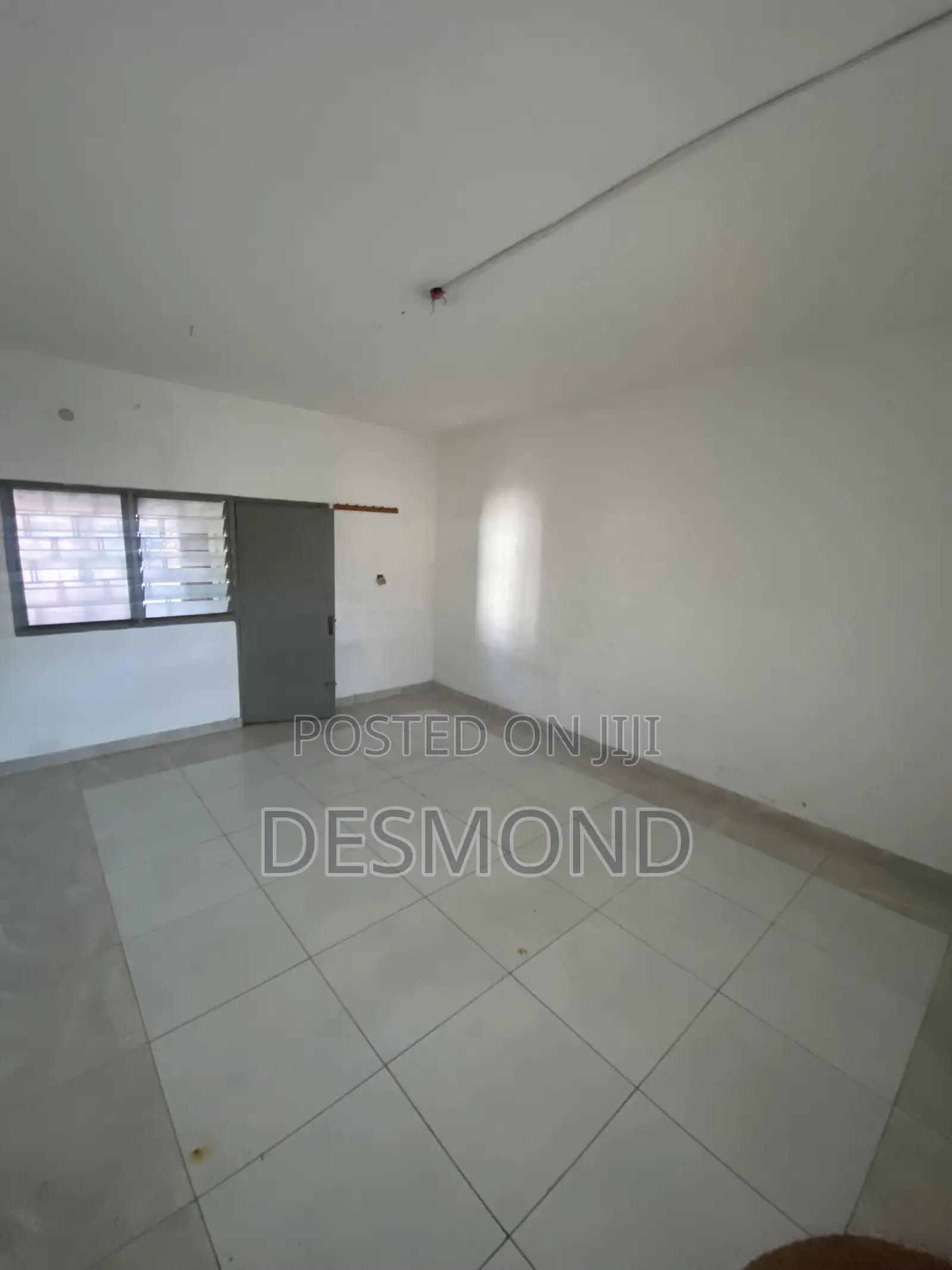 1bdrm Room & Parlour in Carl Quist Residence, Osu Ako-Adjei for rent
