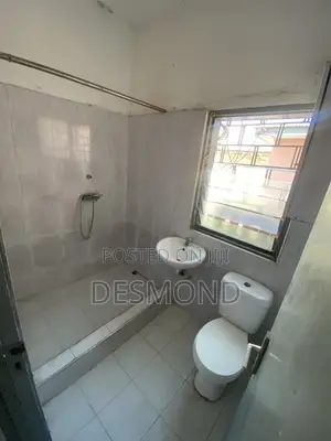 1bdrm Room & Parlour in Carl Quist Residence, Osu Ako-Adjei for rent
