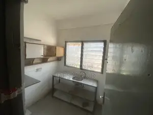 1bdrm Room & Parlour in Carl Quist Residence, Osu Ako-Adjei for rent