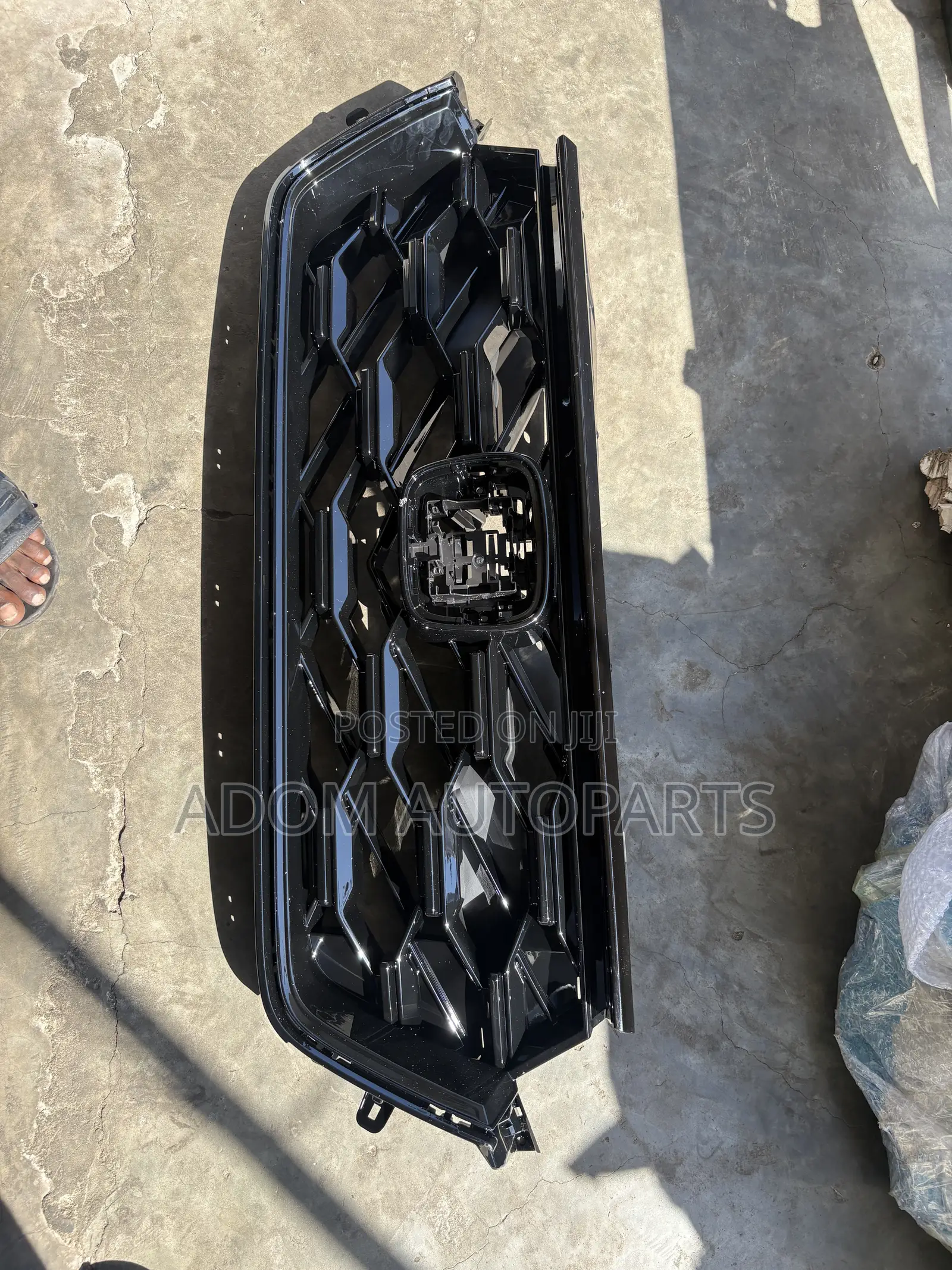 Honda CRV Top Shell Grill All Black Hybrid 2024 2025 2026