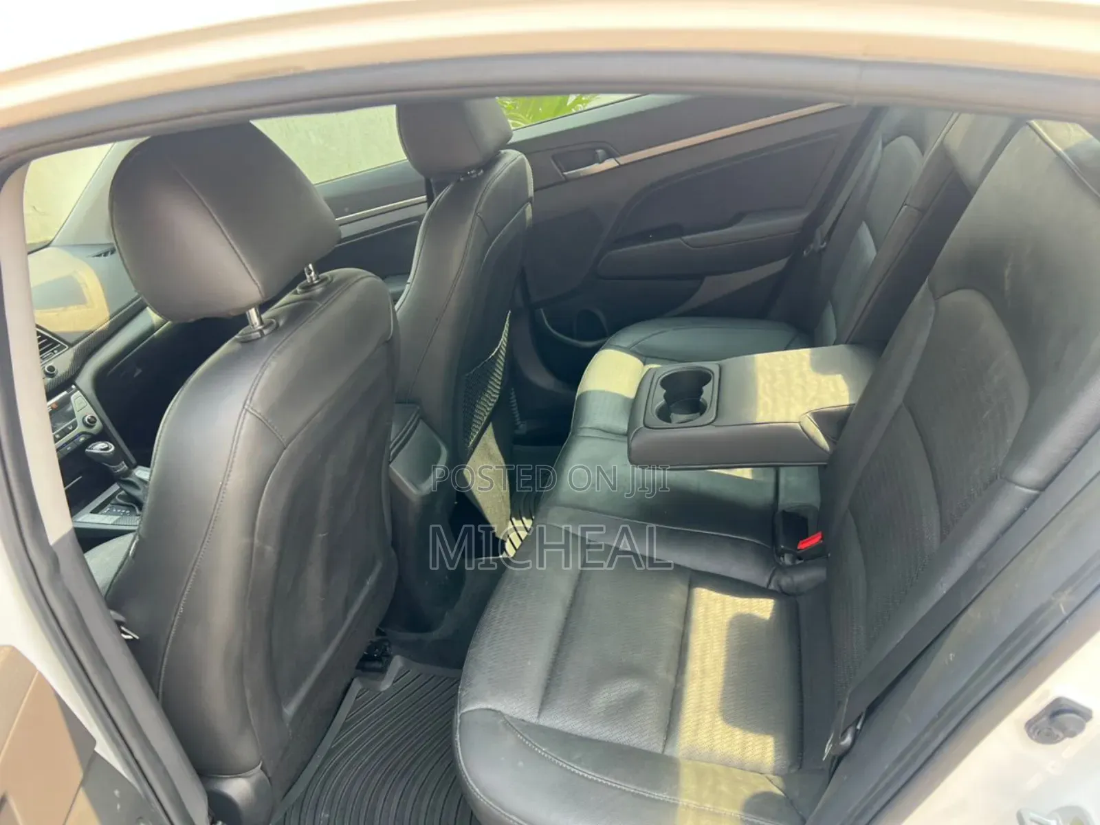 Hyundai Elantra 2017 White