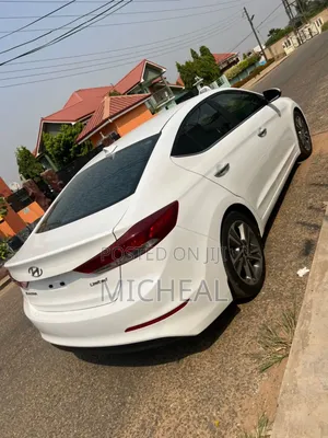 Hyundai Elantra 2017 White