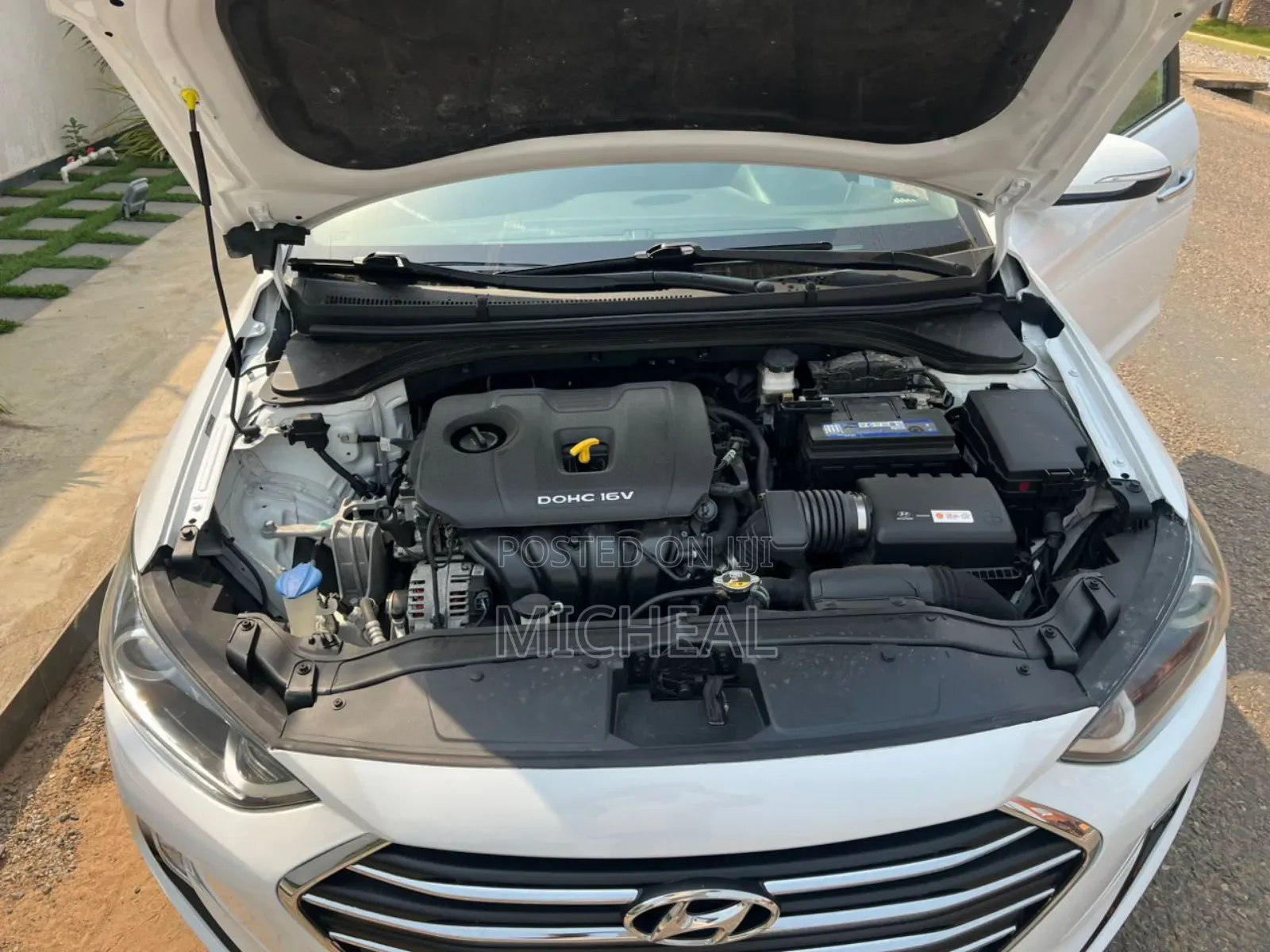 Hyundai Elantra 2017 White
