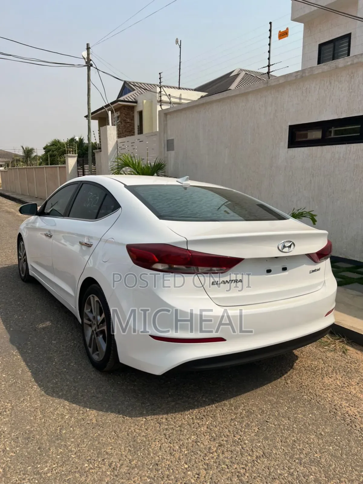 Hyundai Elantra 2017 White