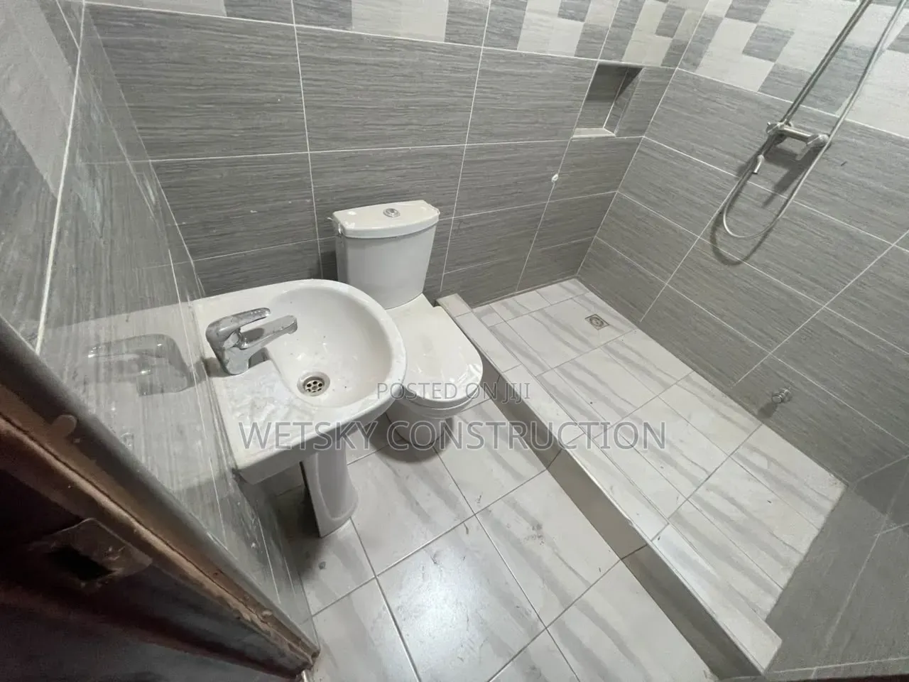 2bdrm Apartment in Ablekuma Manhean for rent