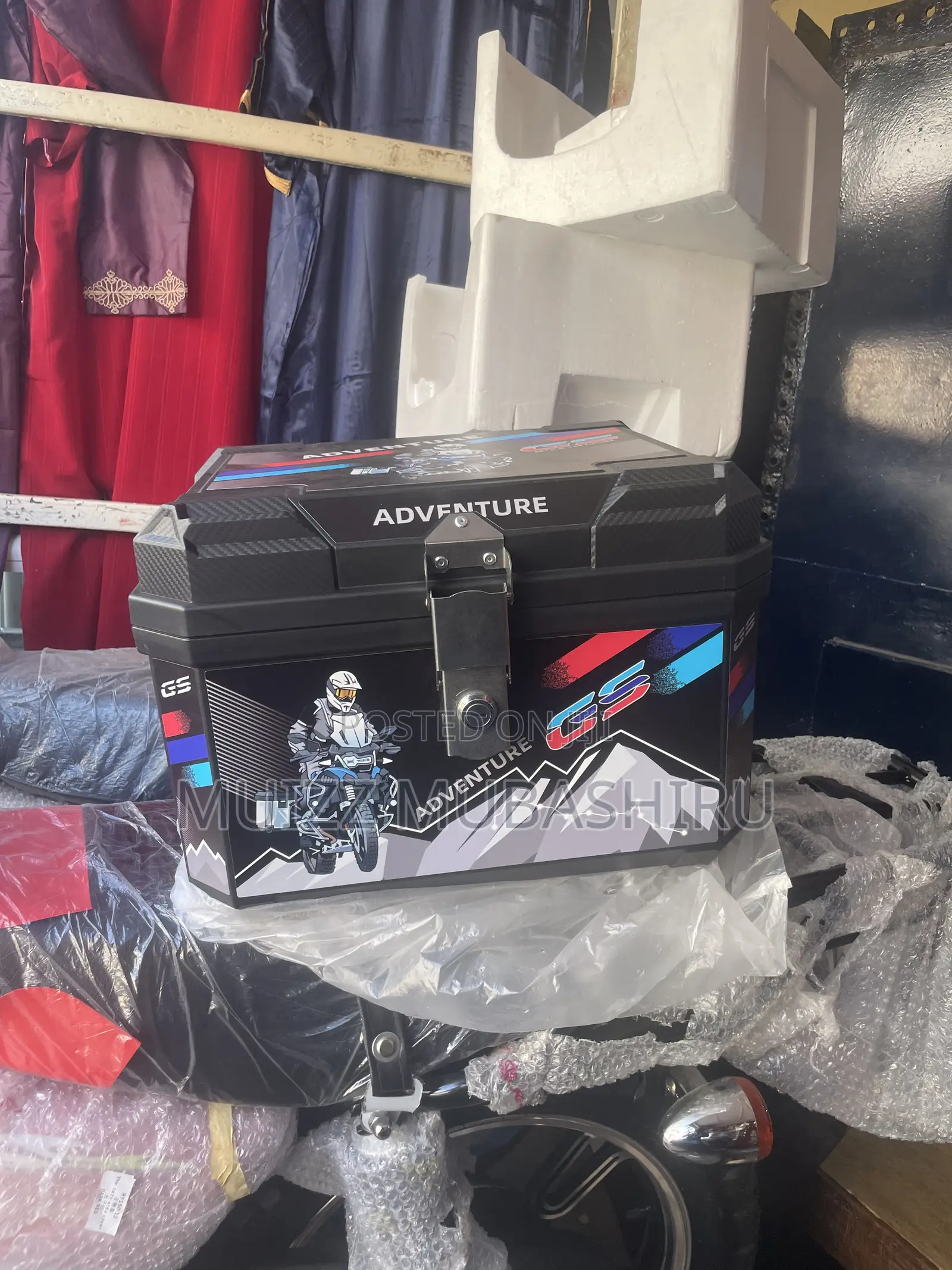 Motorcycle Delivery Box “Medium”