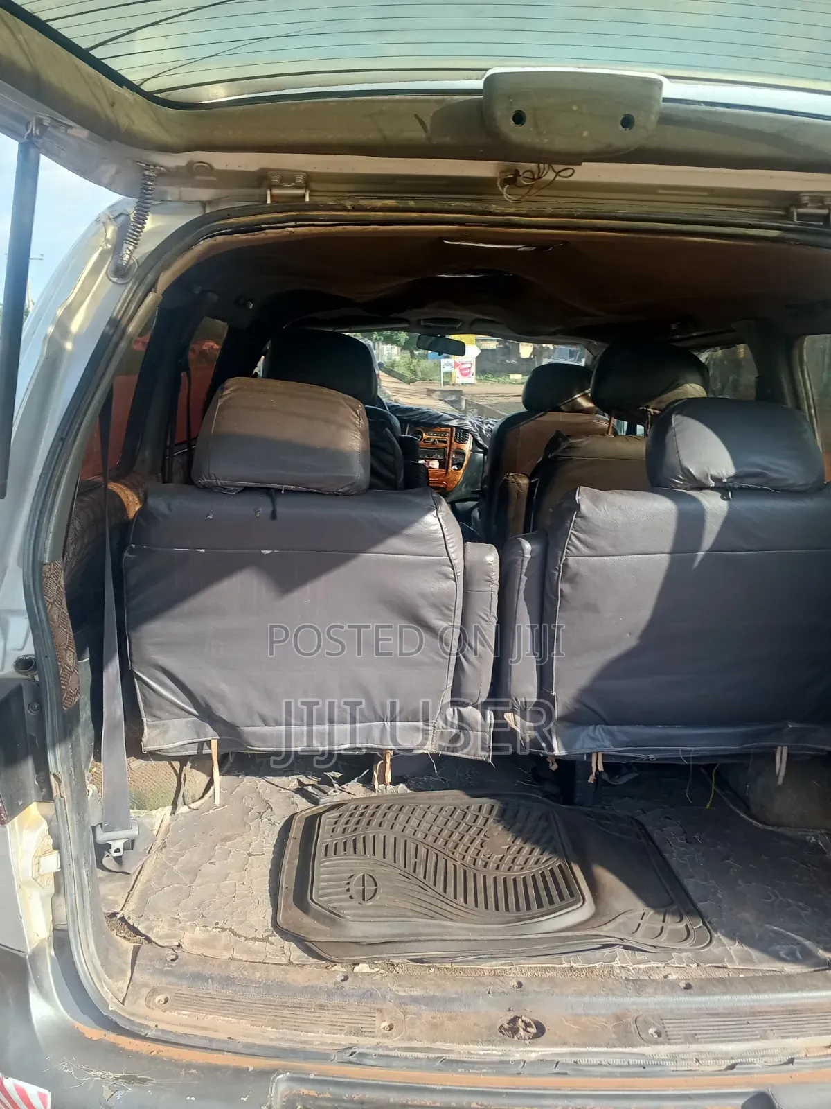 Hyundai H200 2010 Gray