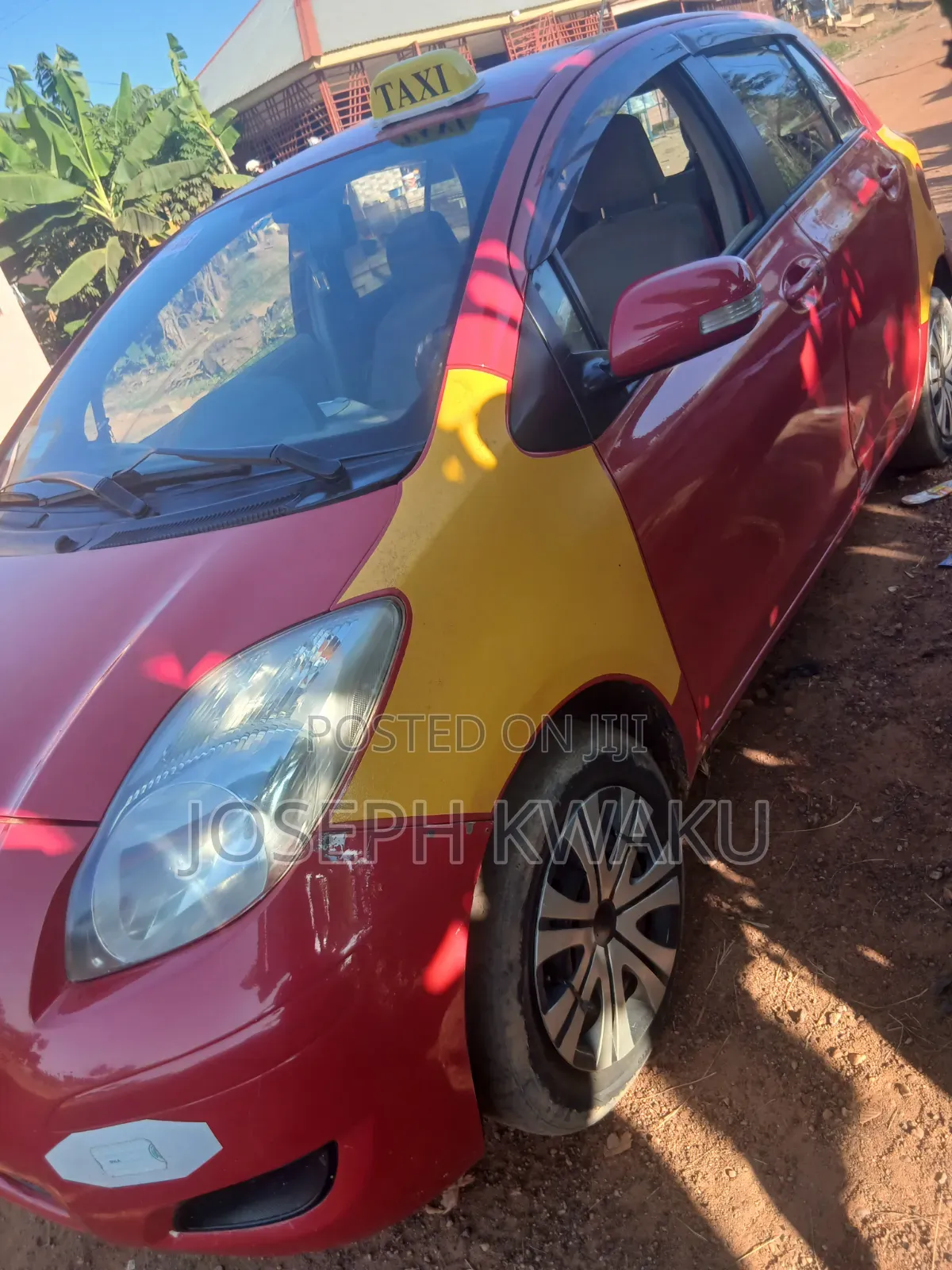 Toyota Vitz 2009 Red