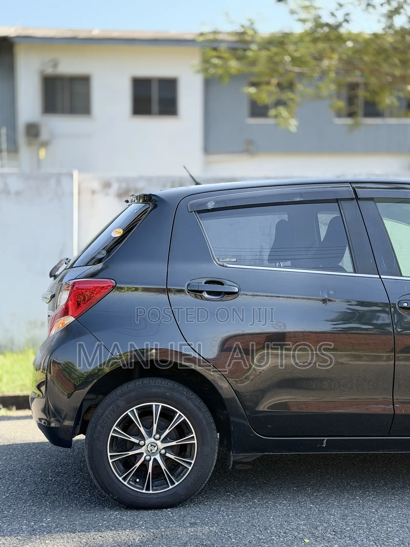 Toyota Vitz 2014 Black