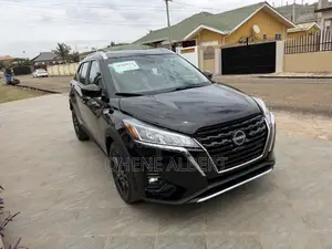 Nissan Kicks SV 2023 Black