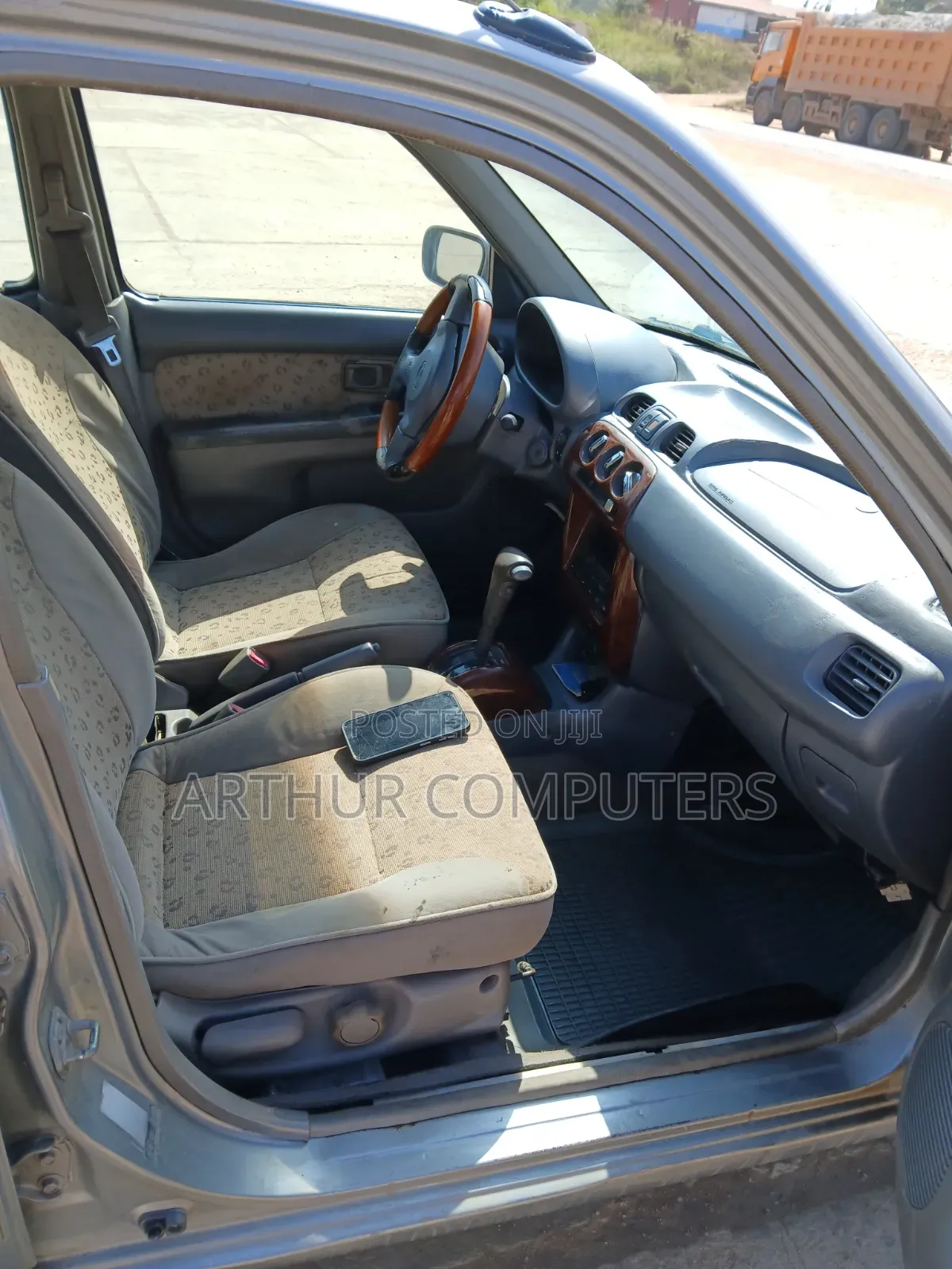 Nissan March 1.2 FWD 2006 Gray