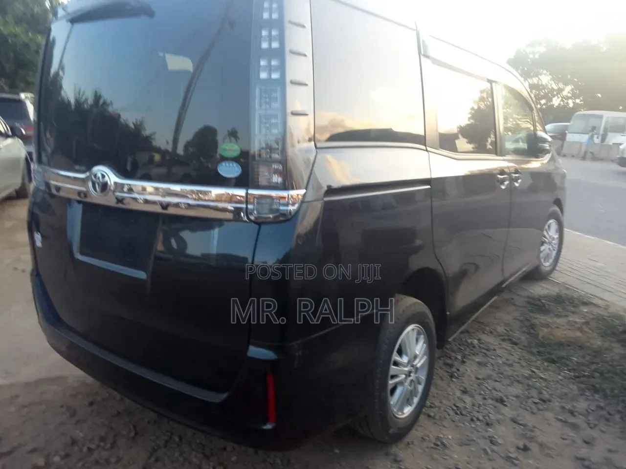 Toyota Voxy V 2WD 8-Seater 2015 Black