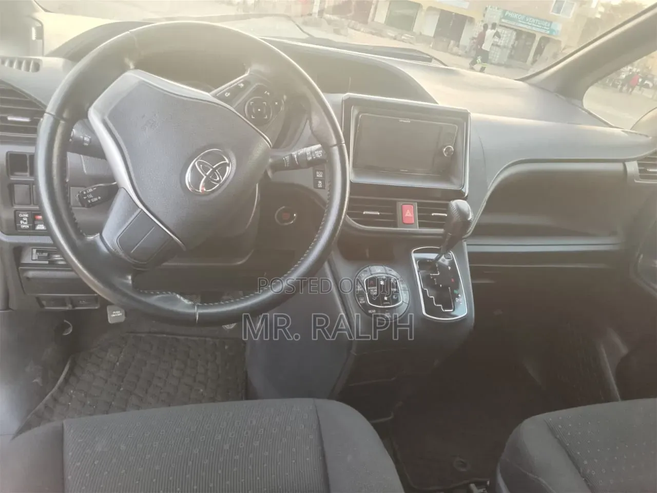 Toyota Voxy V 2WD 8-Seater 2015 Black