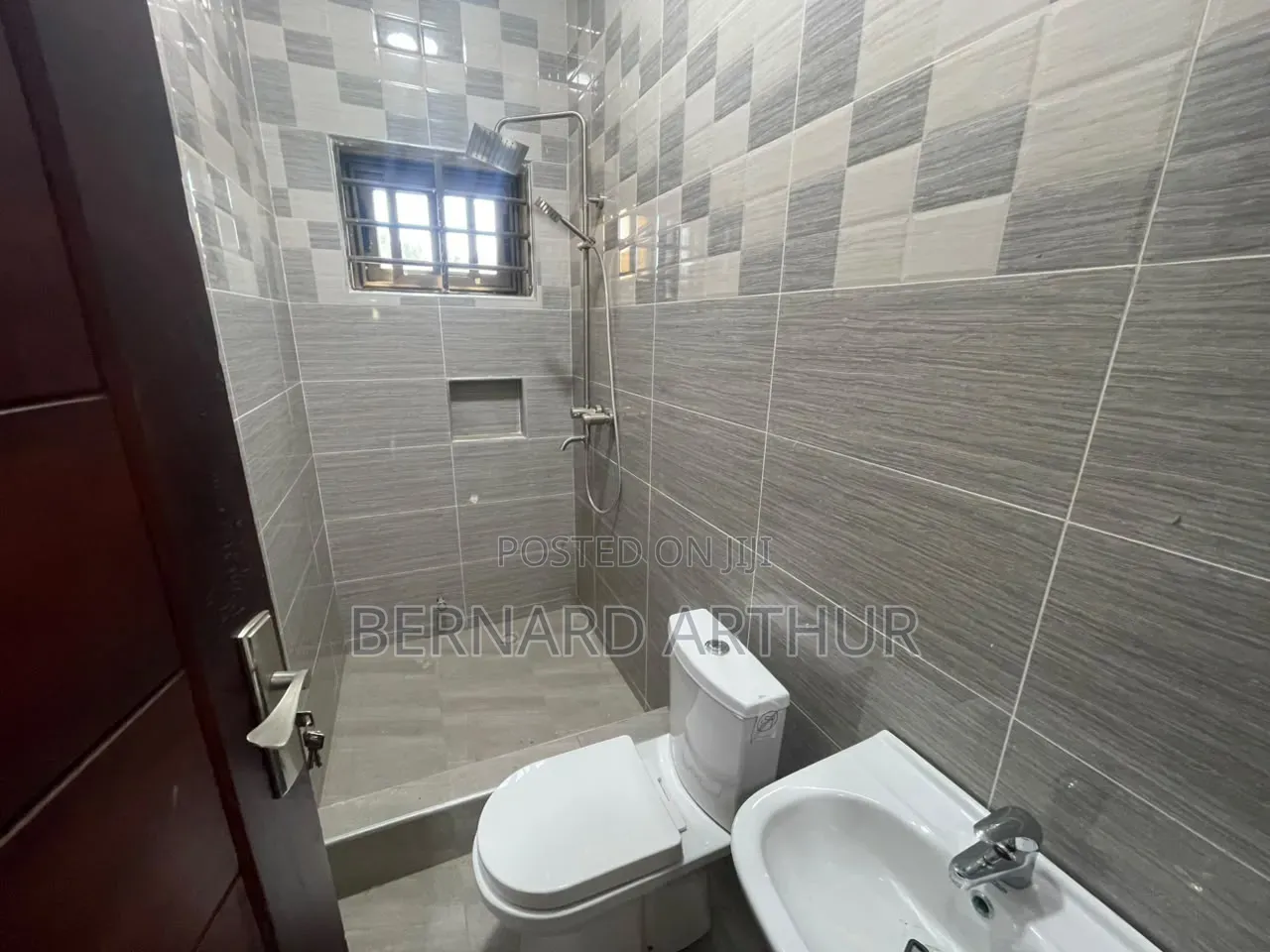 2bdrm Apartment in Bernard Agency, Manhean for rent