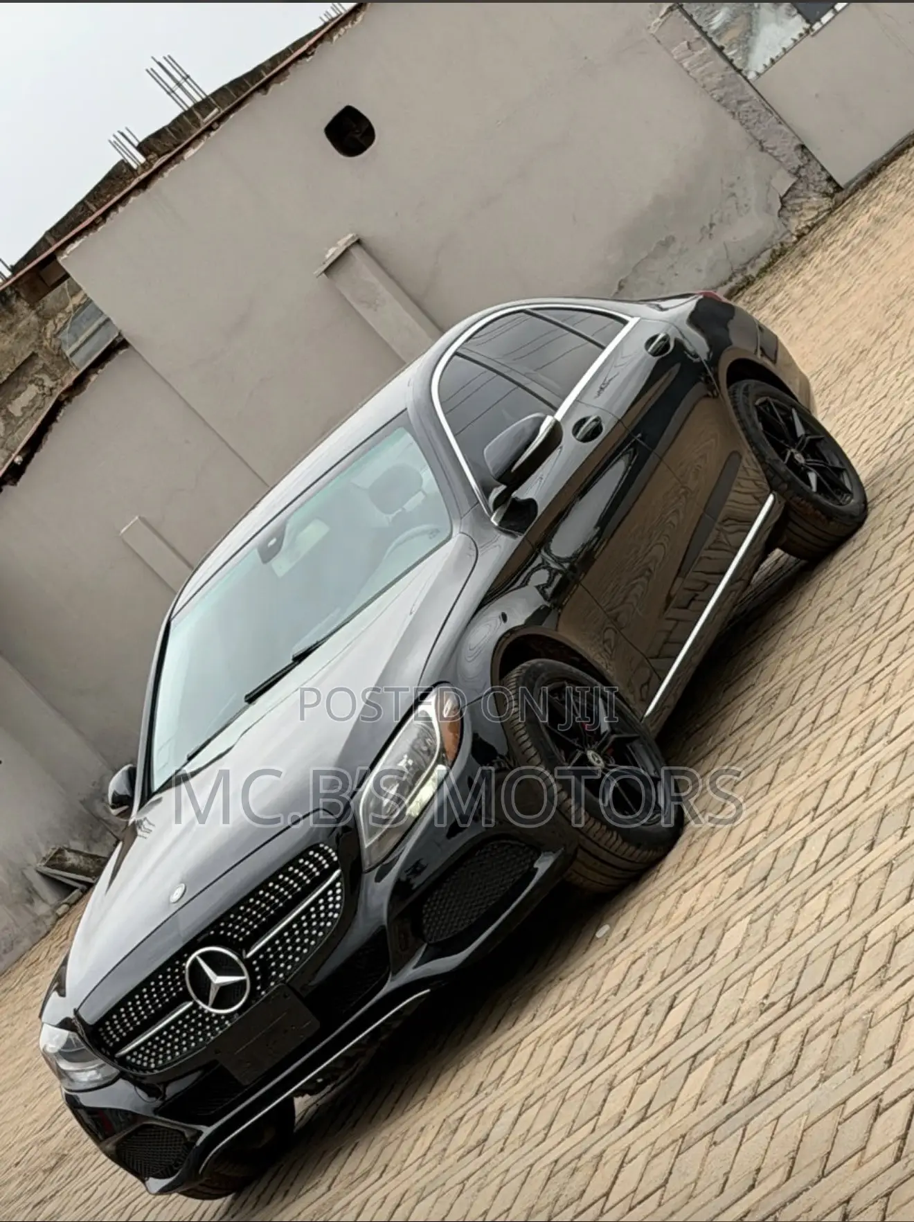 Mercedes-Benz C300 2016 Black