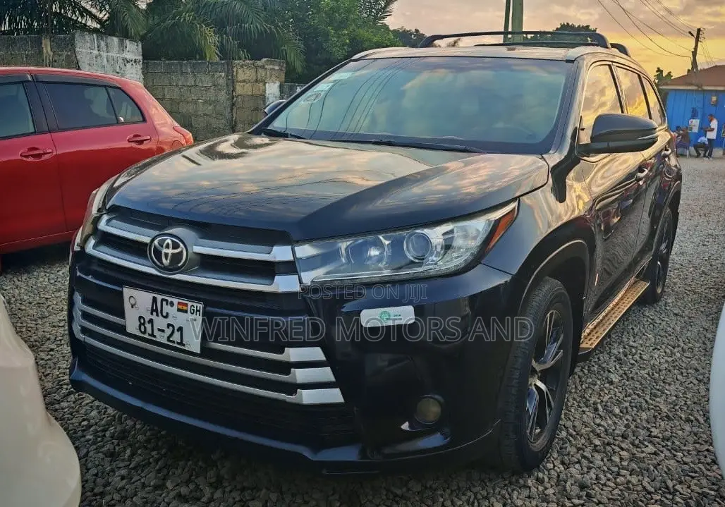 Toyota Highlander XLE 4dr SUV (3.5L 6cyl 6A) 2015 Black