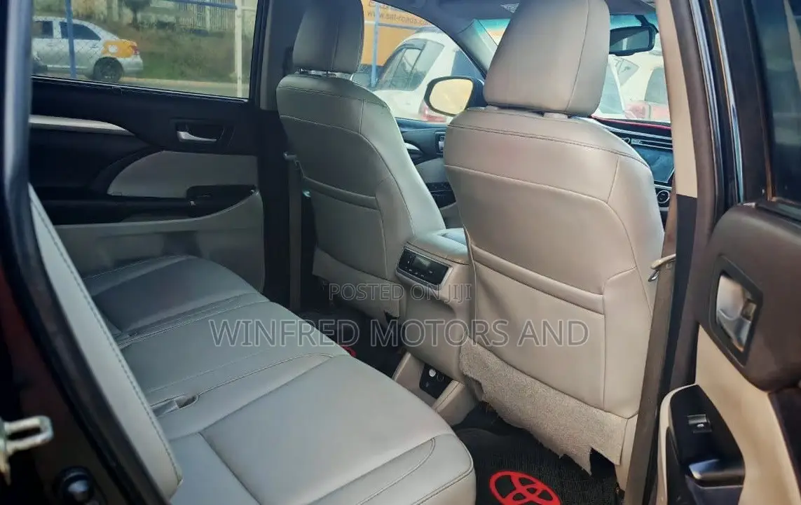 Toyota Highlander XLE 4dr SUV (3.5L 6cyl 6A) 2015 Black