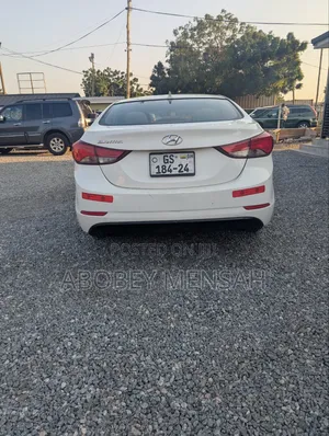 Hyundai Elantra Limited 4dr Sedan (1.8L 4cyl 6A) 2014 White