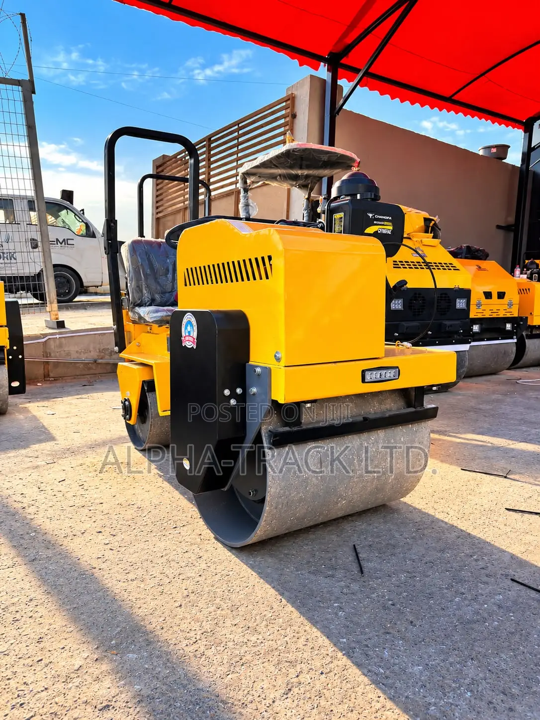 Ride on 800 Kg Roller Compactor