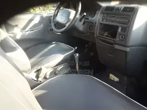 Toyota HiAce 2004 Grey