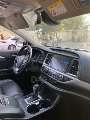 Toyota Highlander XLE 2019 White