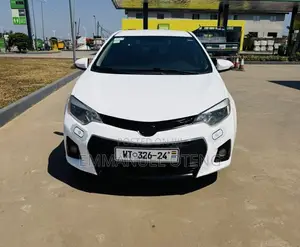 Toyota Corolla 2016 White