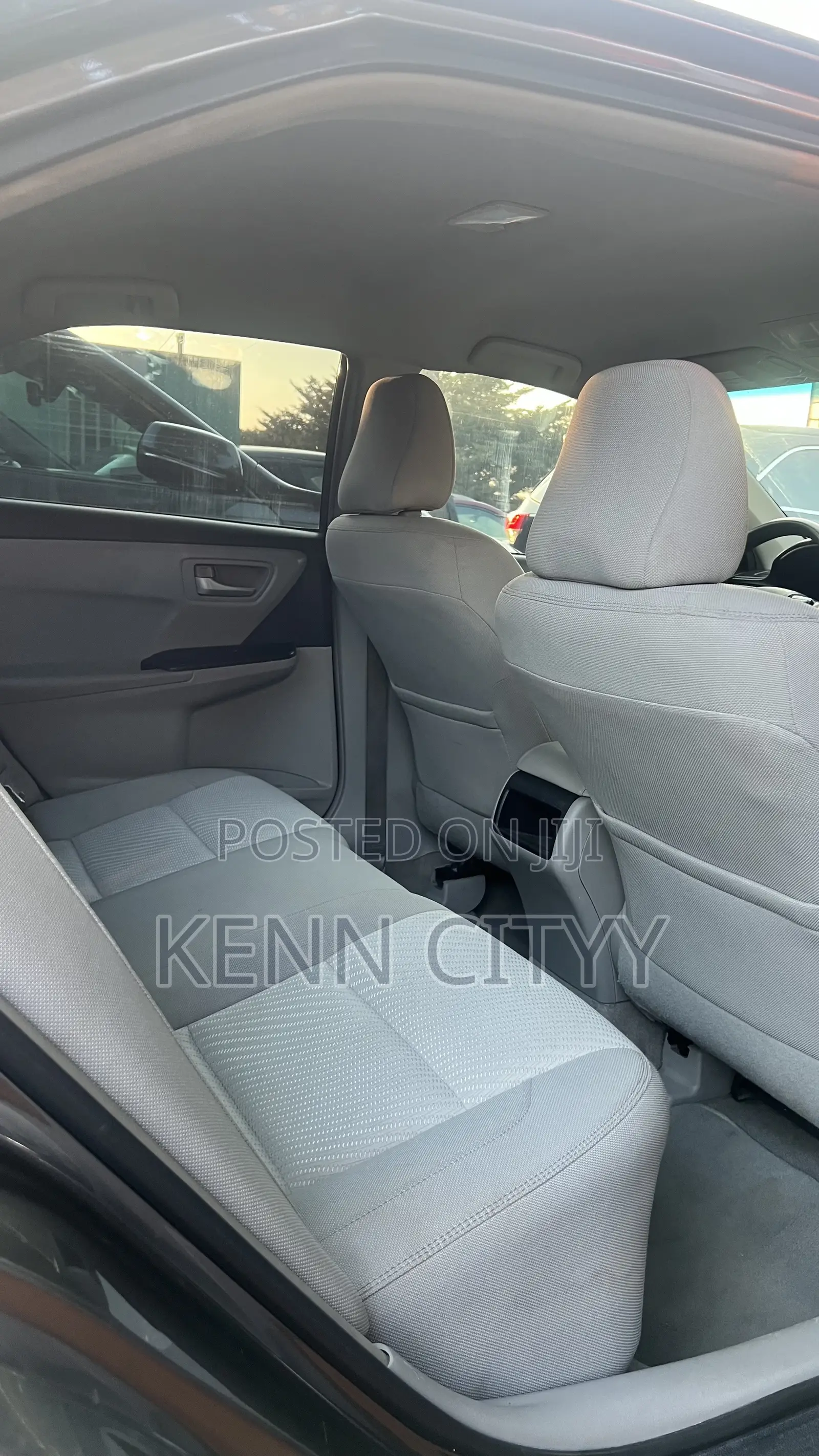 Toyota Camry LE 4dr Sedan (2.5L 4cyl 6A) 2016 Gray