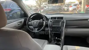 Toyota Camry LE 4dr Sedan (2.5L 4cyl 6A) 2016 Gray